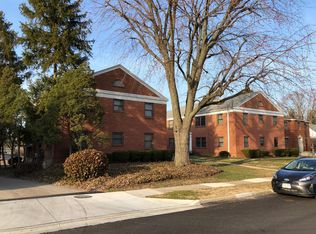 101 Lewiston Rd APT 10, Dayton, OH 45429