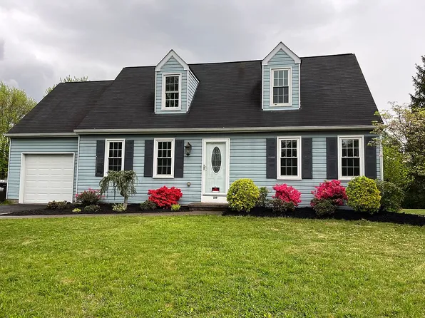 519 Junction Ln, Quakertown, PA 18951