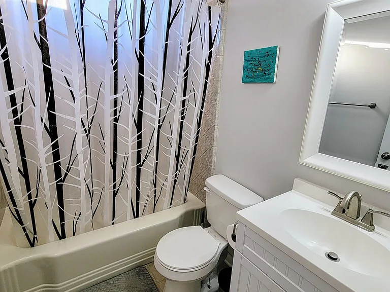 1511 E High St #1 — Photo 8