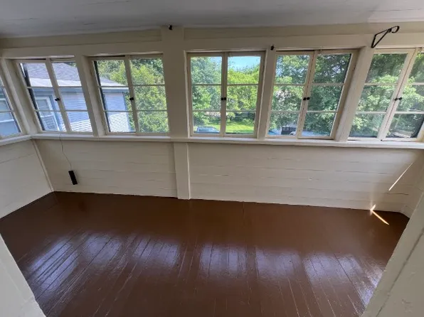 42 S Main St #4, Rutland, VT 05701