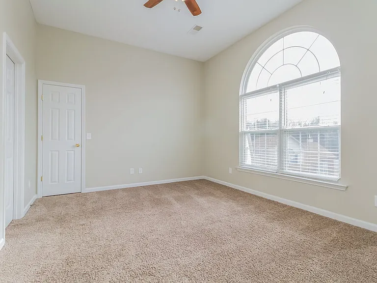 4465 Winton Dr — Photo 11