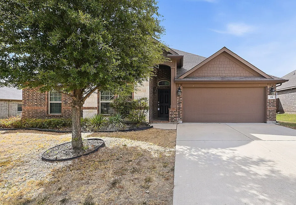 29 Mapleridge Dr