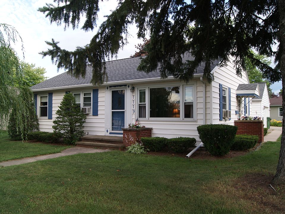 1119 W Kimberly Ave.