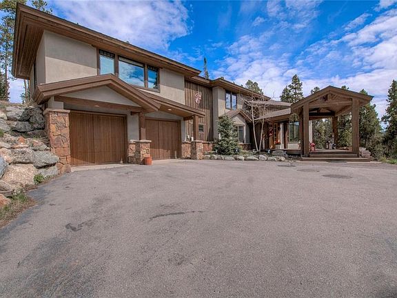 3rd image of 115 Sunset Dr