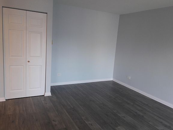 2nd image of 229 E Park Ave APT 2E