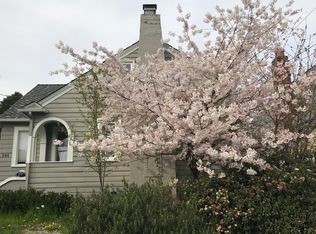 346 NW 78th St, Seattle, WA 98117