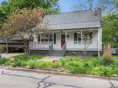 110 W South Holly Rd, Fenton, MI, 48430