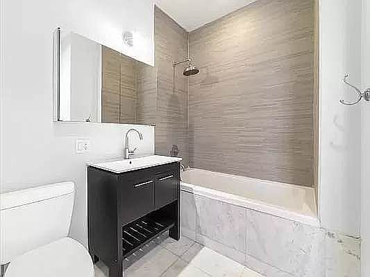5th image of 806 Bergen St #2R