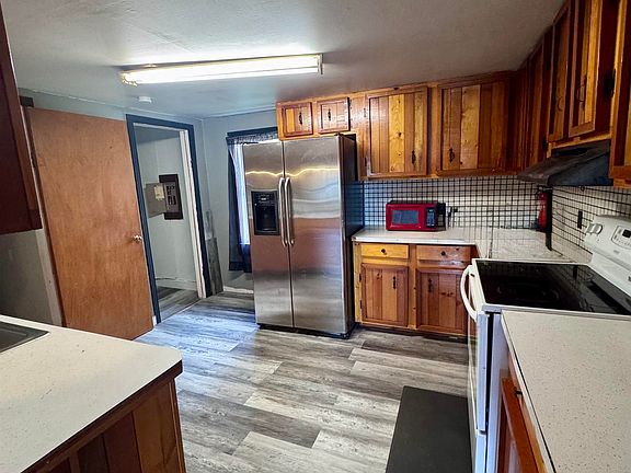 3rd image of 206 Blackwell St