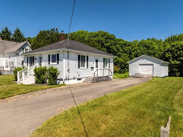 34 Thatcher Street, Thomaston, ME 04861