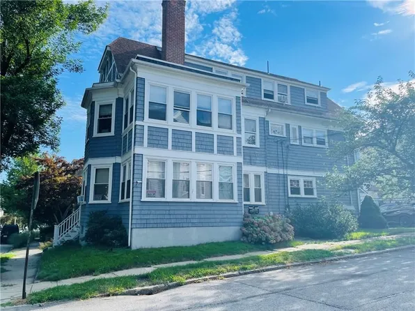 460 Morris Ave #2, Providence, RI 02906
