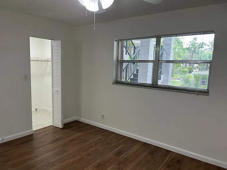 3300 Spanish Moss Ter — Photo 14