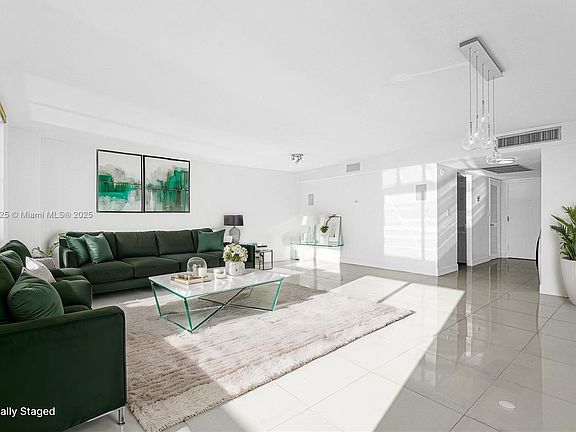 5th image of 10000 W Bay Harbor Dr APT 403
