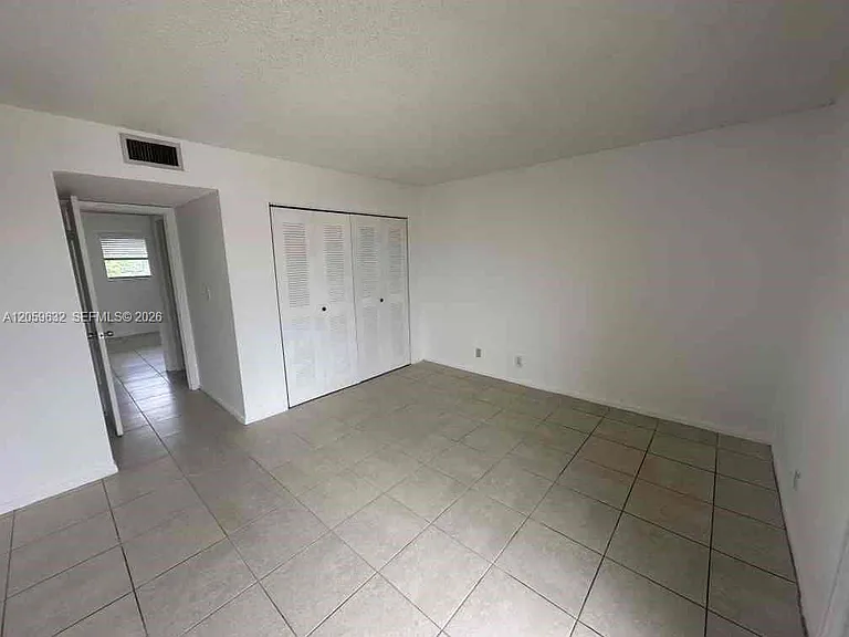 8620 N Sherman Cir #503 — Photo 7
