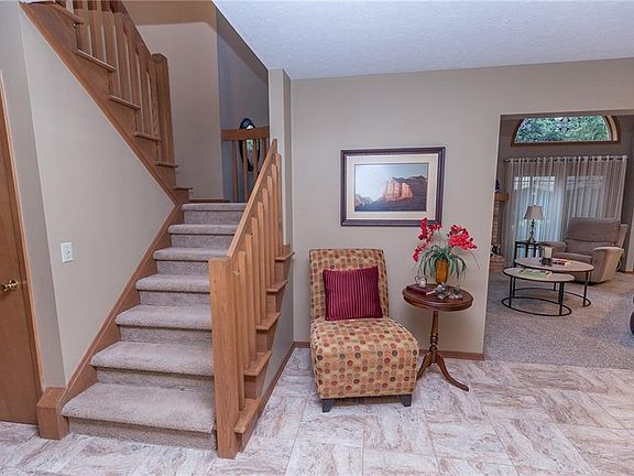 5th image of 5553 Pheasants Walk Dr
