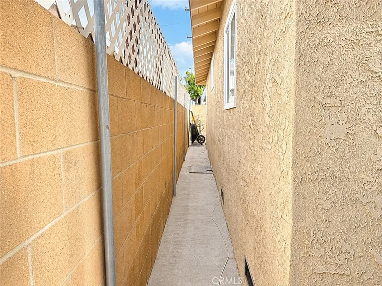15228 S Normandie Ave #B — Photo 15
