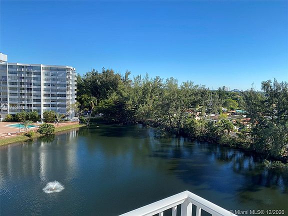 2nd image of 1200 NE Miami Gardens Dr APT 721W