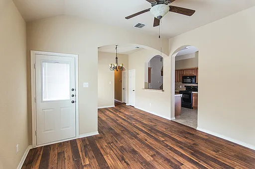 1405 Piedmont Drive — Photo 2