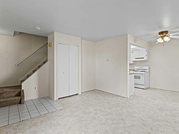 3rd image of 41294 N Woodbury Green Dr