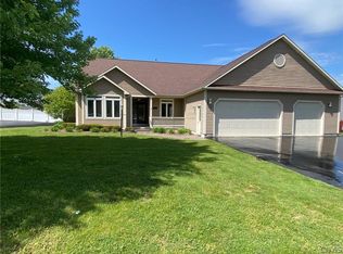 7519 Plum Hollow Cir, Liverpool, NY 13090