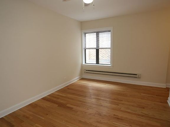 5th image of 3724 N Pine Grove Ave APT 2N