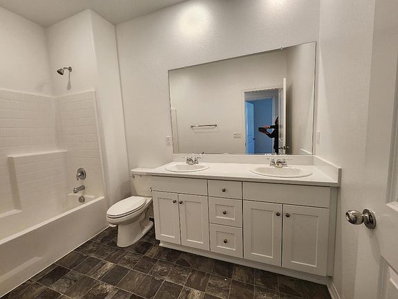 2nd image of 34495 Algarve Ave #5109
