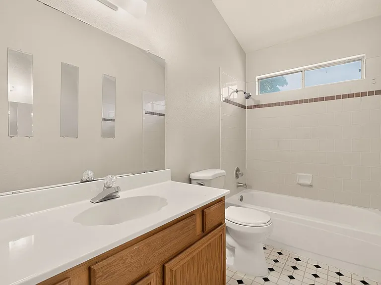 7817 Sunrose Dr NW — Photo 22