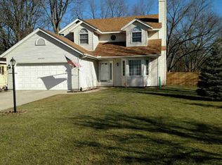 6600 Douglas Rd, Lambertville, MI 48144