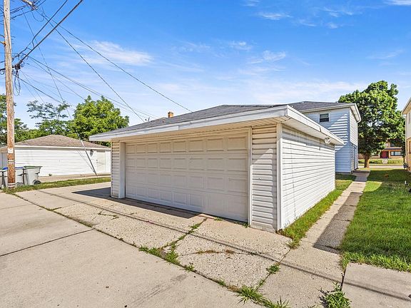 3rd image of 9703 W Capitol DRIVE #9705