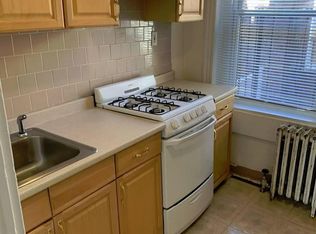 129 Myrtle St #4, Boston, MA 02114