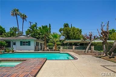 4th image of 469 Stanford Dr