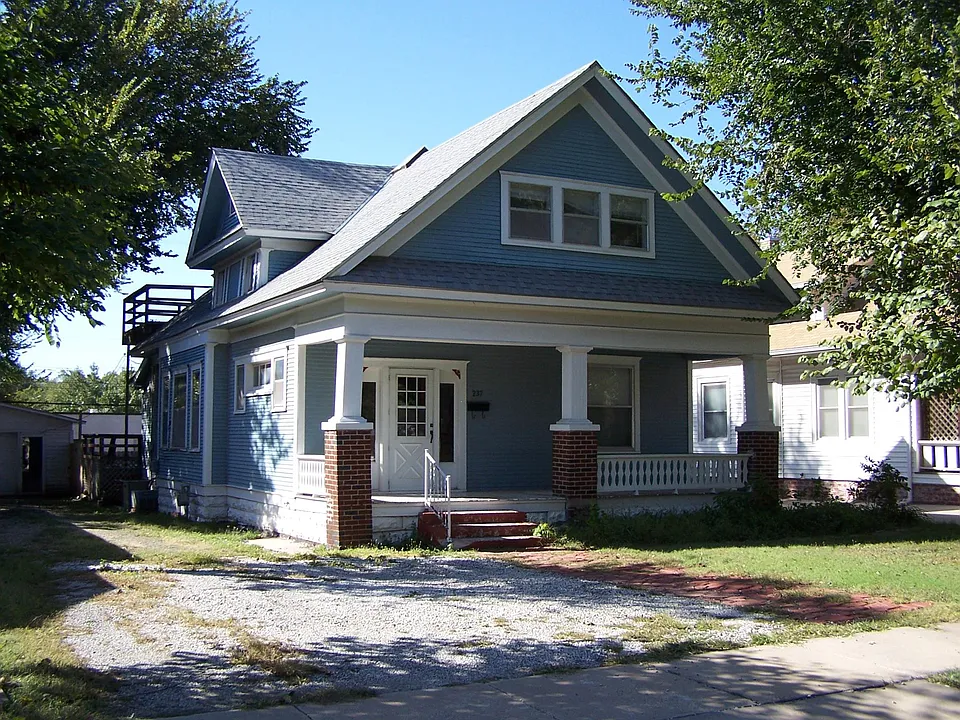 237 S Holyoke St