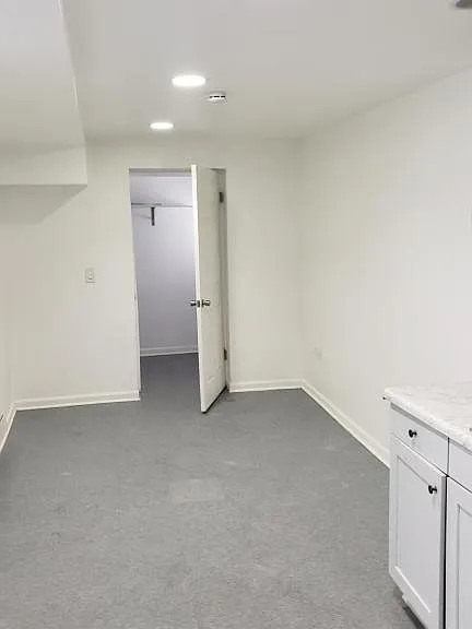 7833 S Burnham Ave — Photo 15