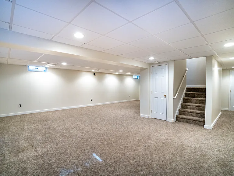 2184 Autumnwood Dr — Photo 45