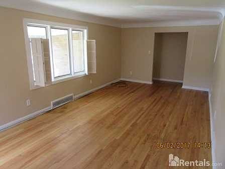 3rd image of 24730 Gardner Ave
