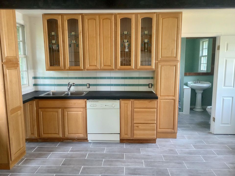 533 Hanover St, Concord, MI 49237 Zillow