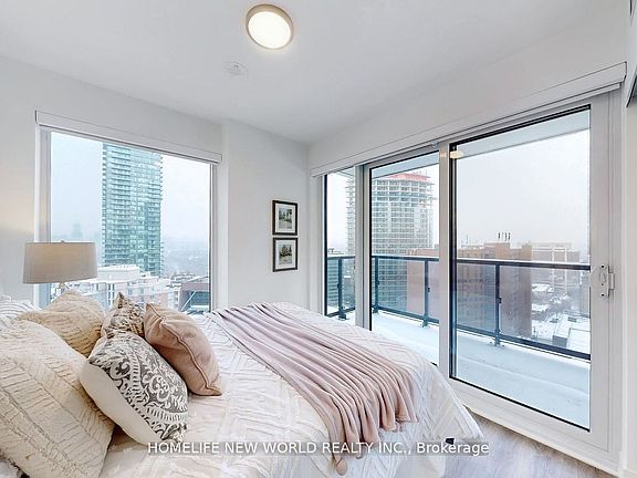 5th image of 771 Yonge St #1908