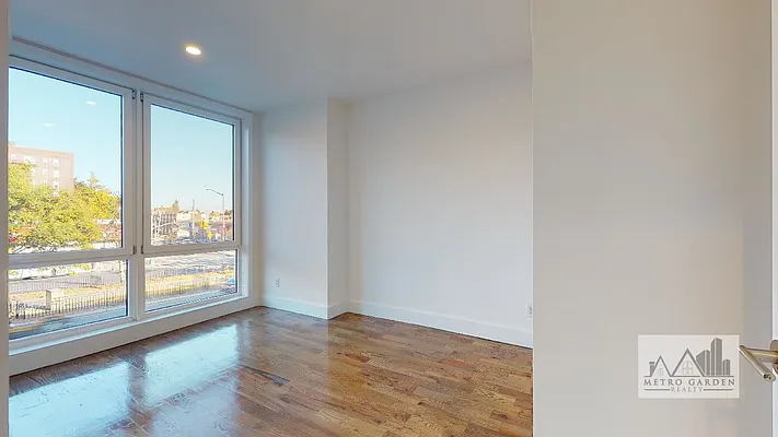 Rented by Metro Garden Realty NYC | media 29