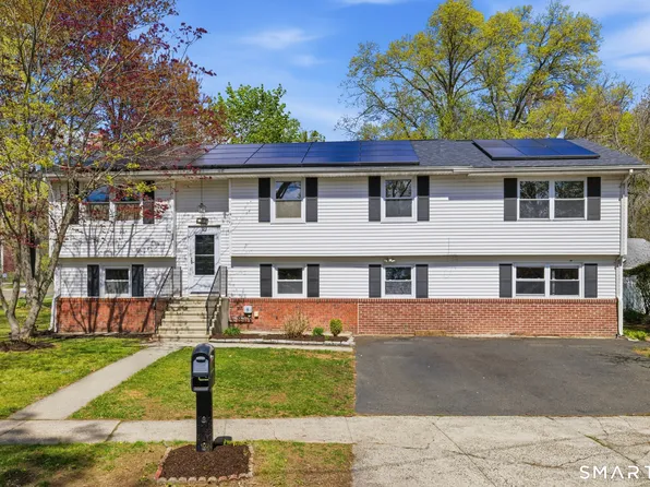 93 Daniel Road, Hamden, CT 06517