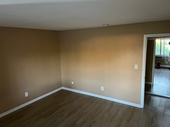 2nd image of 57 Washington Blvd APT 206