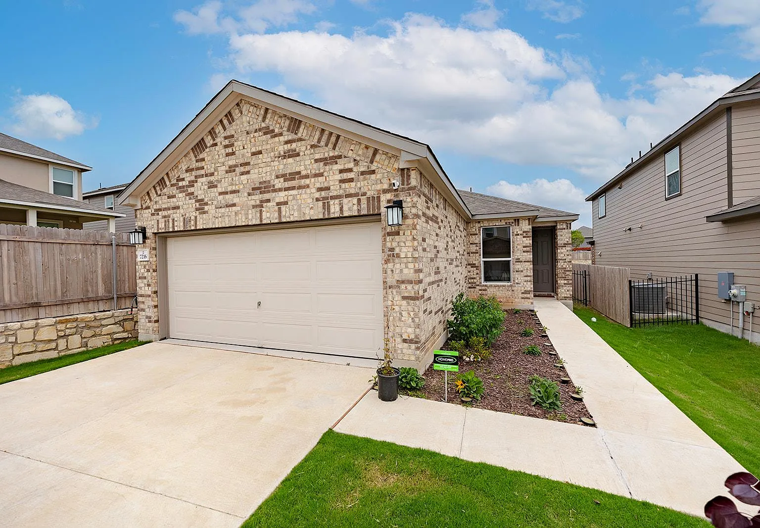 3 bed, 2.0 bath, 1547 sqft, $2,500 — Photo 1