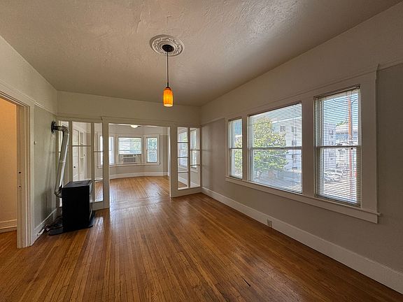 3rd image of 715 11th St APT 05