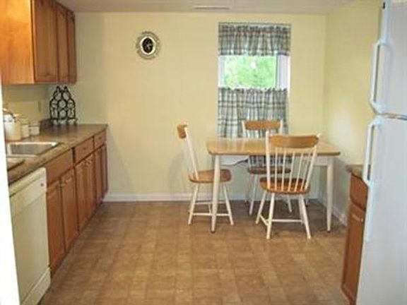 4th image of 50 West St #2
