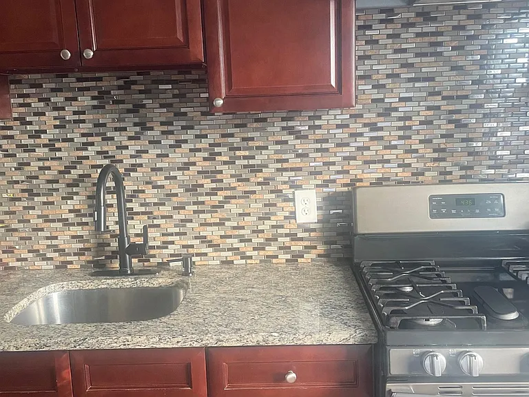 10 Briarwood Rd #2 — Photo 1