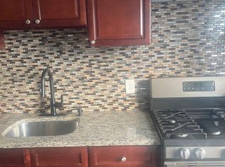 10 Briarwood Rd Floor 2, Jersey City, NJ 07305