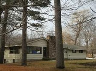 33 Pratt St, Lunenburg, MA 01462