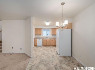 530 Bitterroot Cir, Anchorage, AK 99504