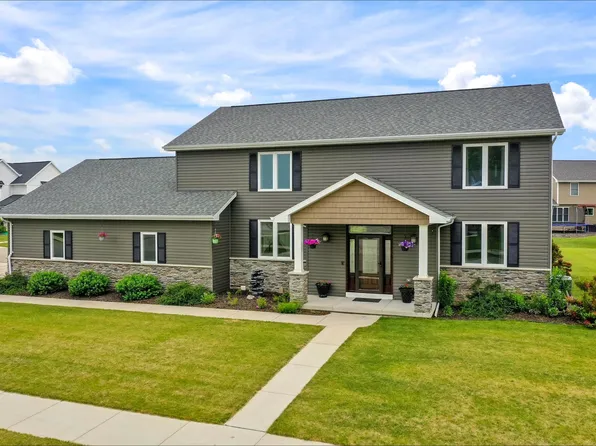 W5749 Jochmann Dr, Appleton, WI 54915