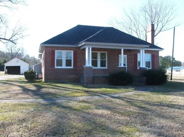 814 Lunenburg Dr, Keysville, VA 23947