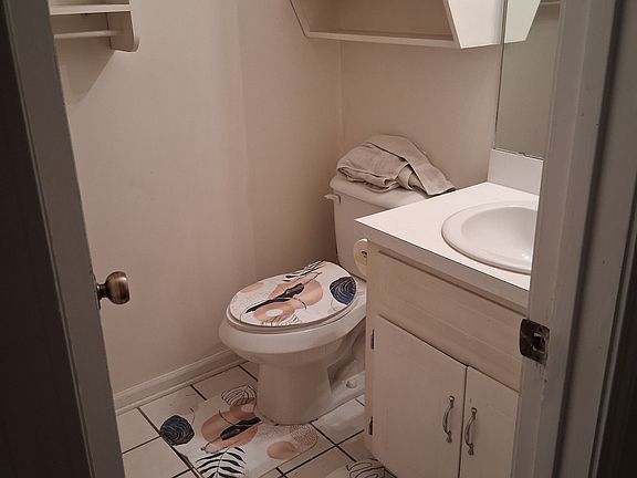 4th image of 2310 Aberdeen Rd
